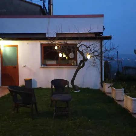 Il Colle Degli Ulivi بيت ضيافة 3*