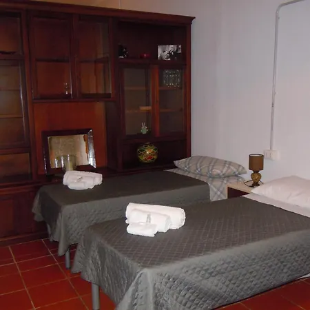 Konukevi Il Colle Degli Ulivi 3*